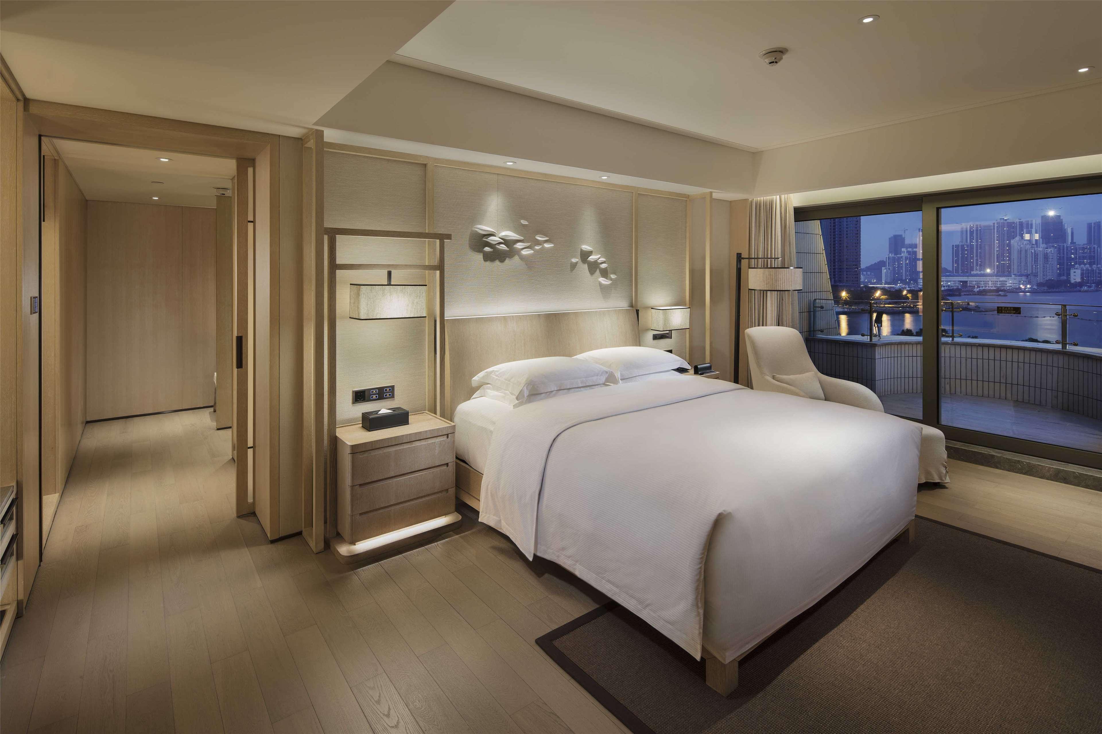 Hilton Shenzhen Shekou Nanhai Exteriör bild