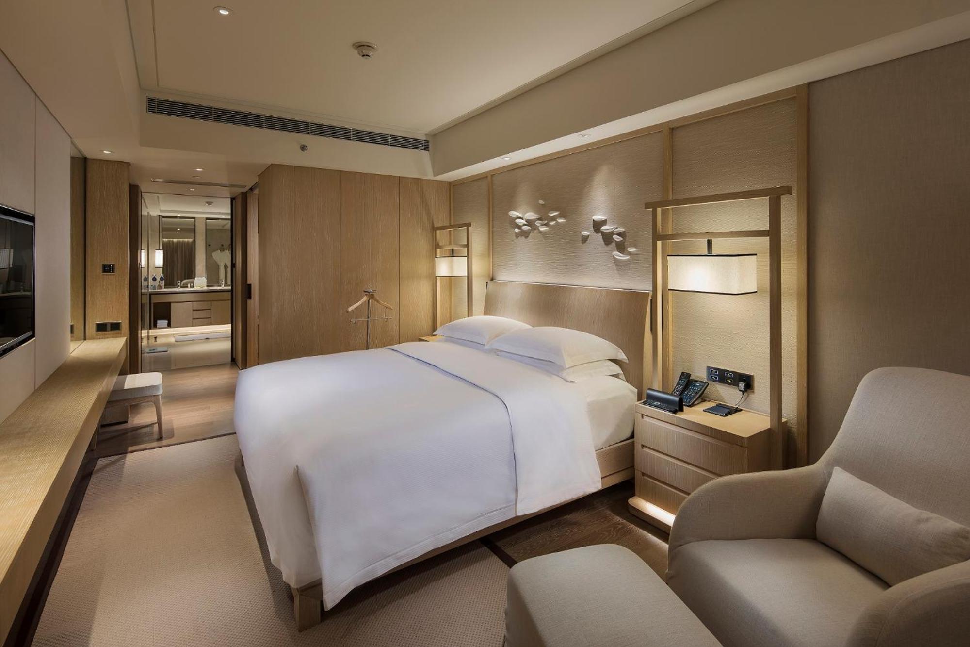 Hilton Shenzhen Shekou Nanhai Exteriör bild