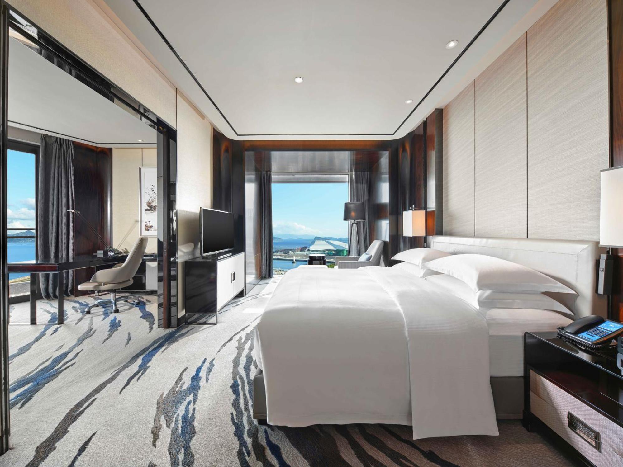 Hilton Shenzhen Shekou Nanhai Exteriör bild
