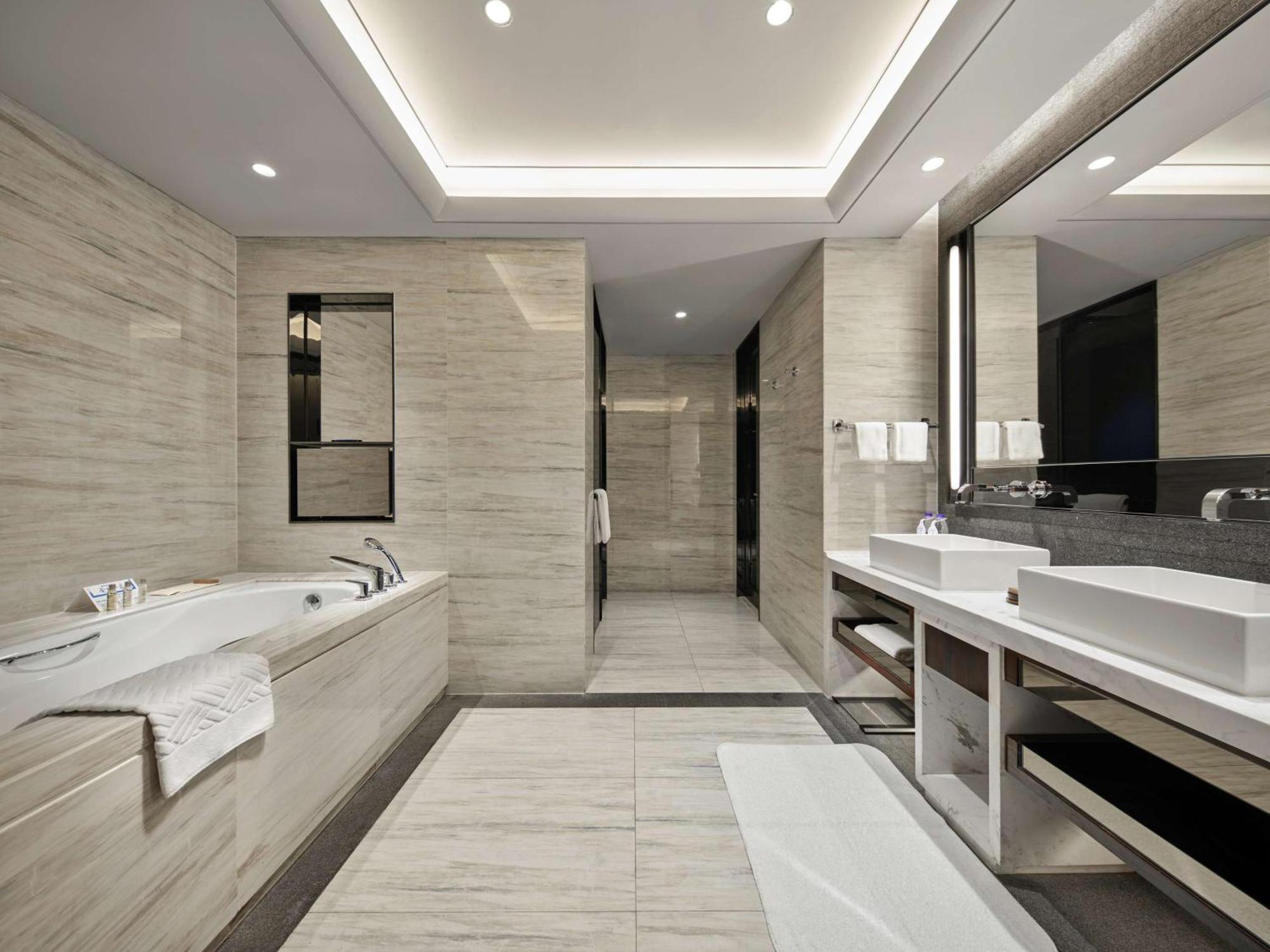 Hilton Shenzhen Shekou Nanhai Exteriör bild