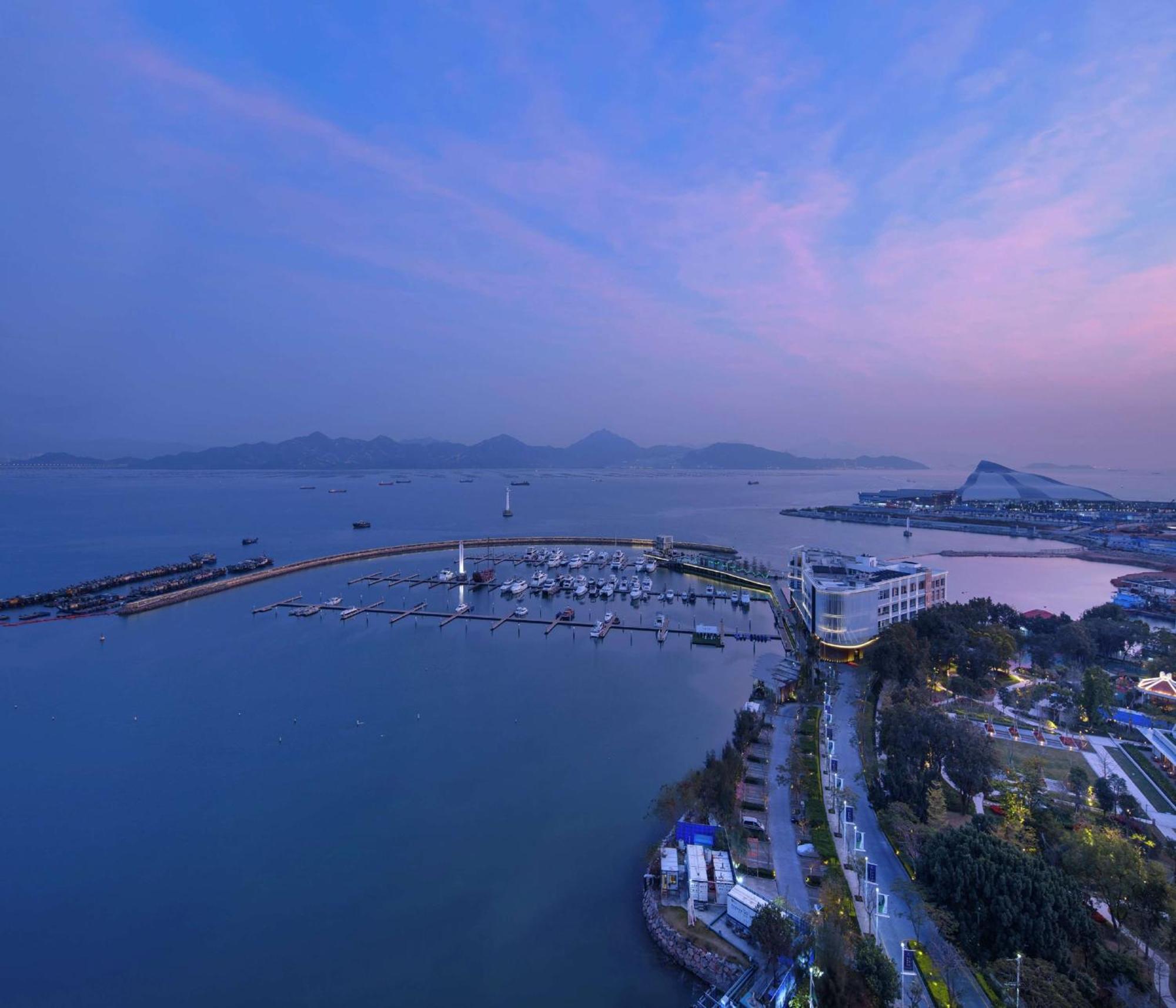 Hilton Shenzhen Shekou Nanhai Exteriör bild
